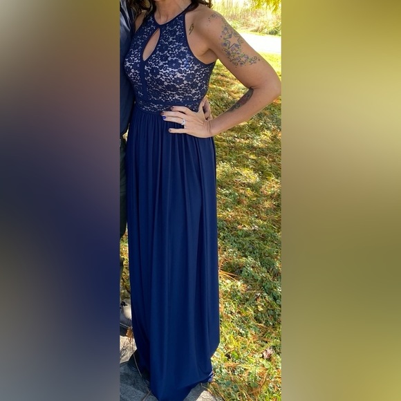 Formal Dress - Picture 6 of 6